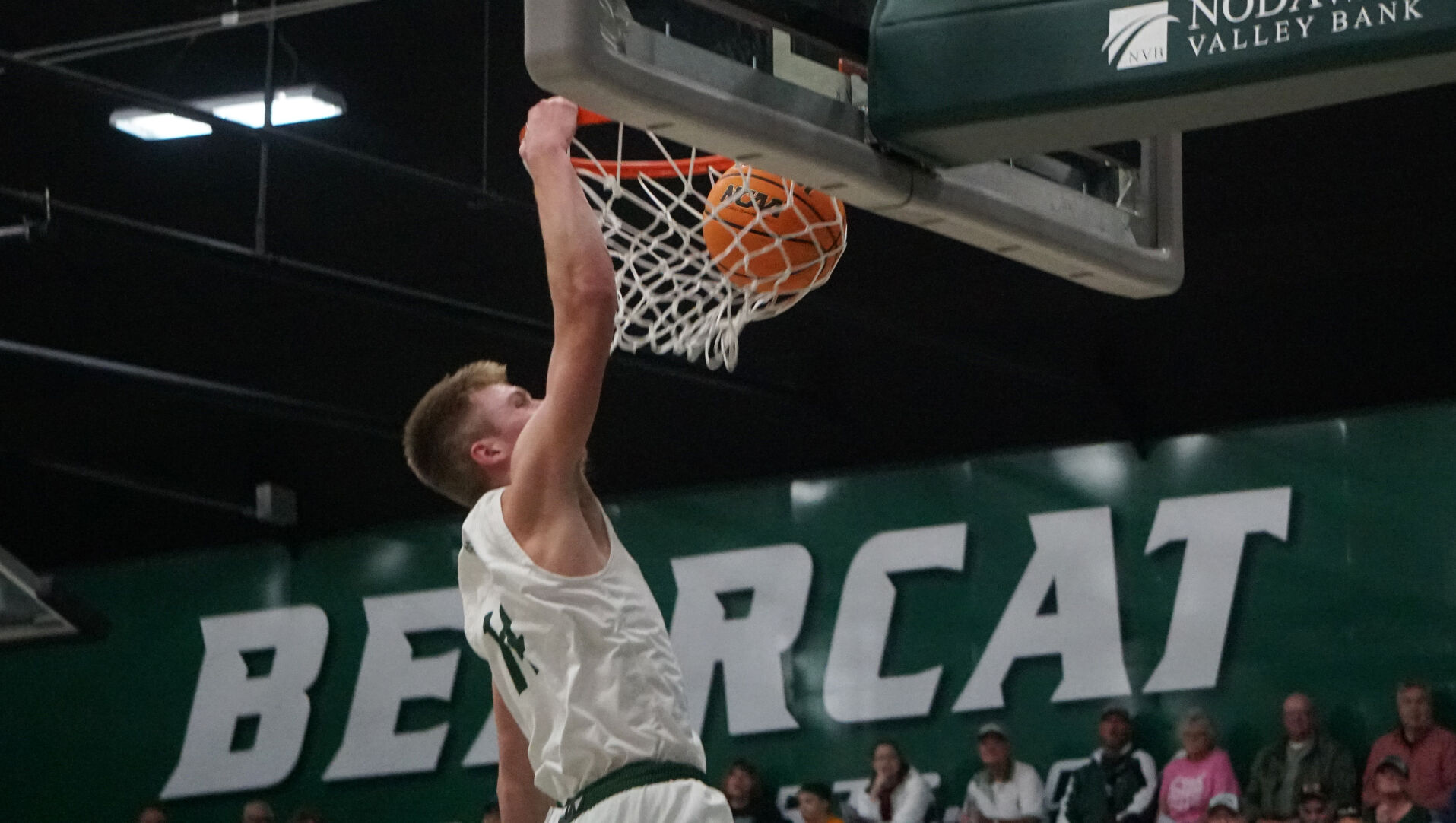 22-11-24 NWMBB Bennett3.jpg